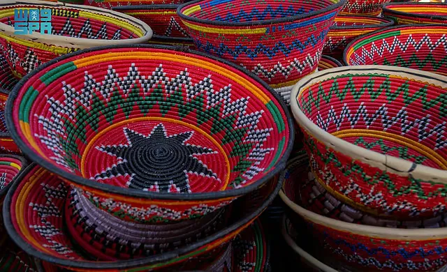 صناعة السَّعَف في نجران.. منتجات تراثية تروي قصص الماضي في الأعيادوالمناسبات
