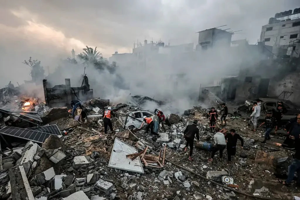 عشرة فلسطينيين يستشهدون في غارة إسرائيلية على قطاع غزة